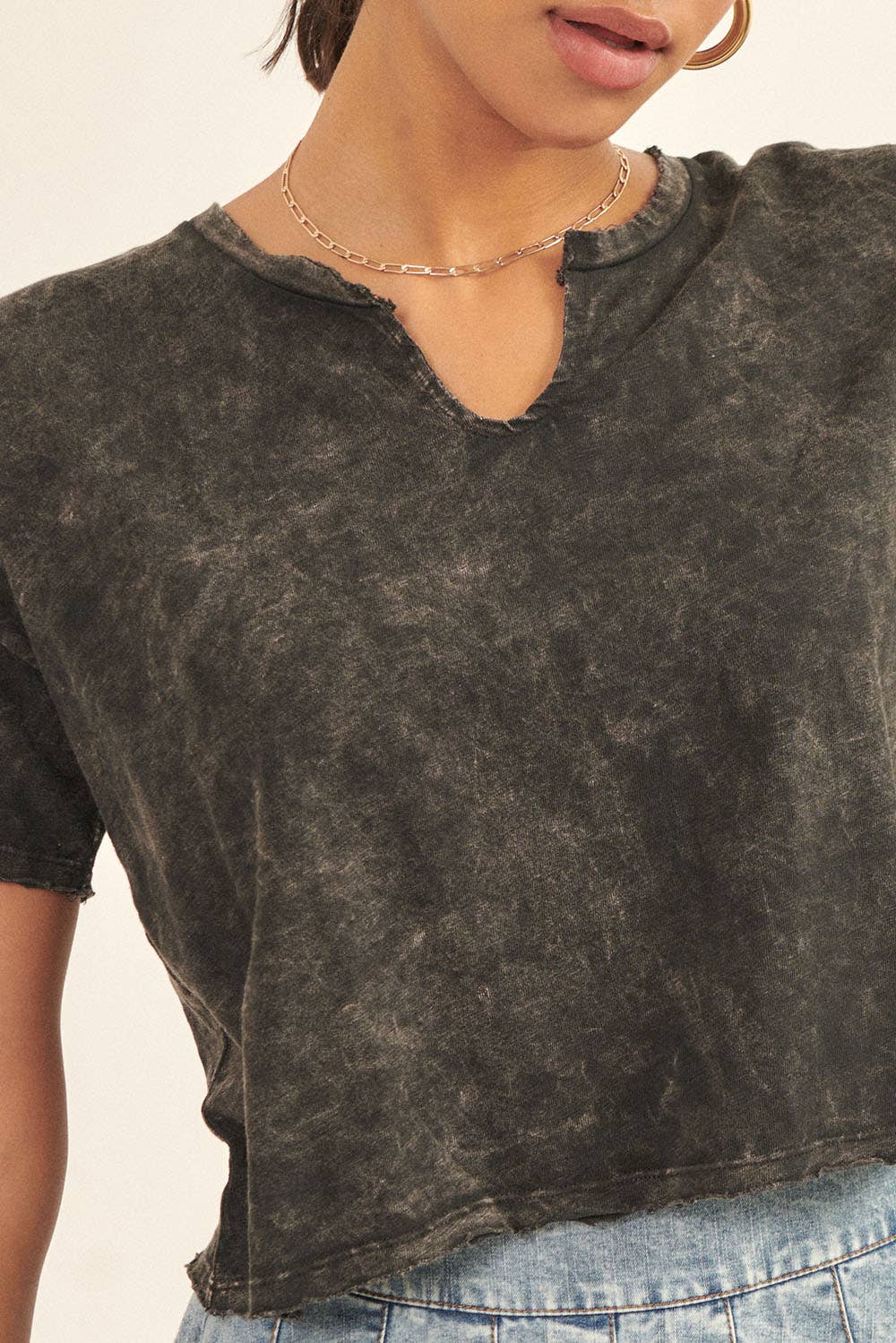 Distressed Mineral Washed Split-Neck Cropped Tee: Blush / S
