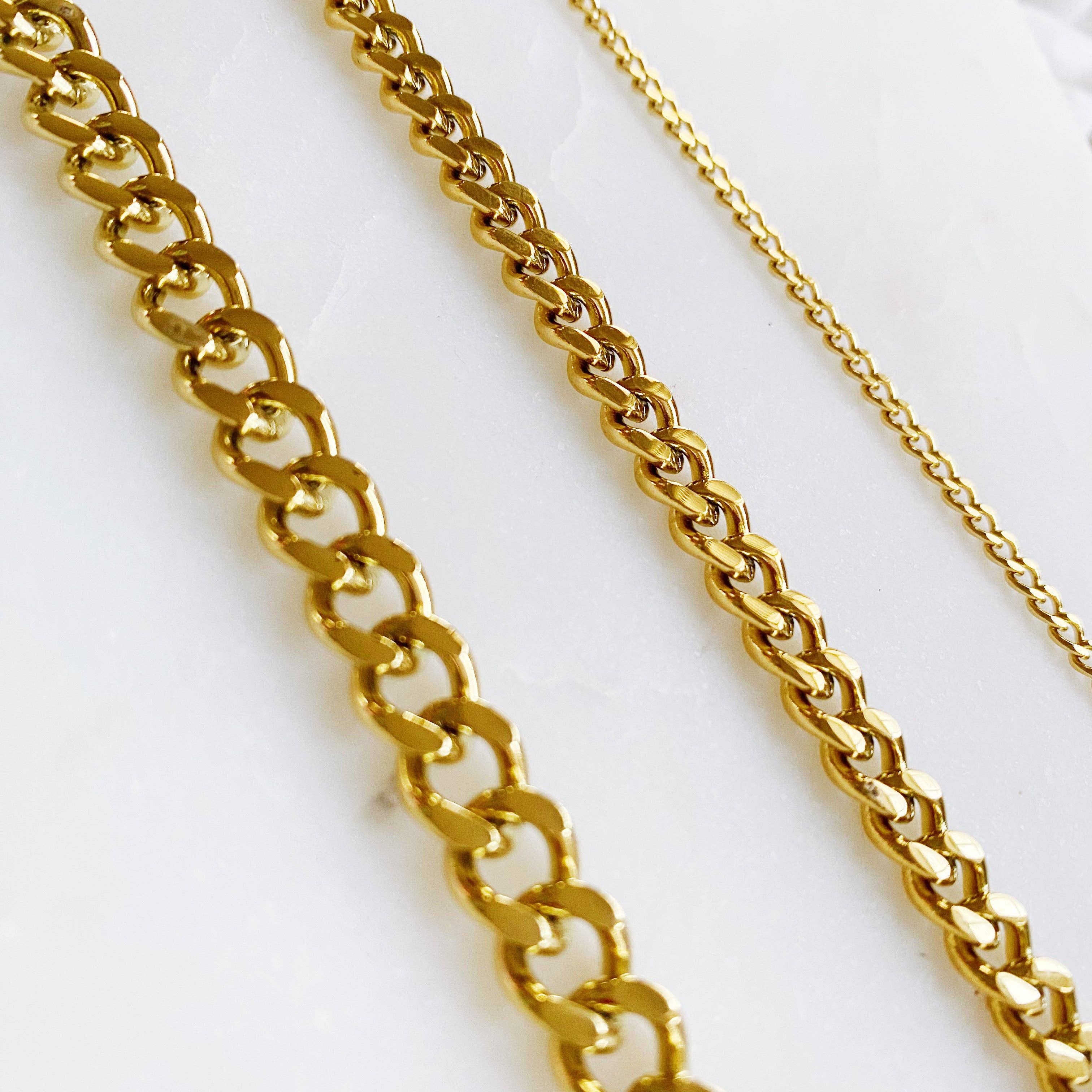 Stylish Cuban Chain Necklace: Bold
