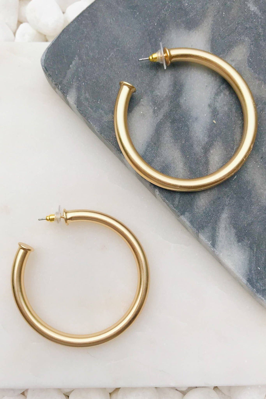Upper Class Taste Hoop Earrings: Gold / Small