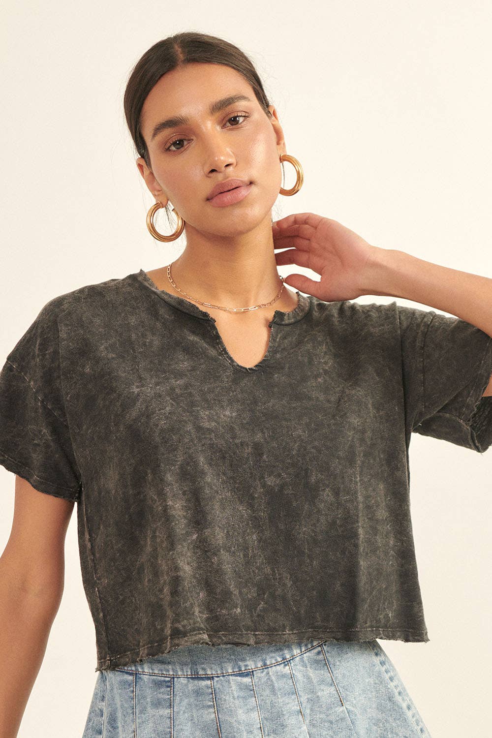 Distressed Mineral Washed Split-Neck Cropped Tee: Blush / S